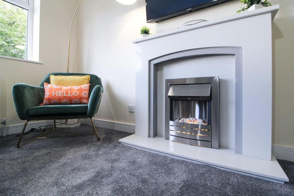Modern 3 Bed, Contractors Welcome, Bradford Bradford  Exterior foto