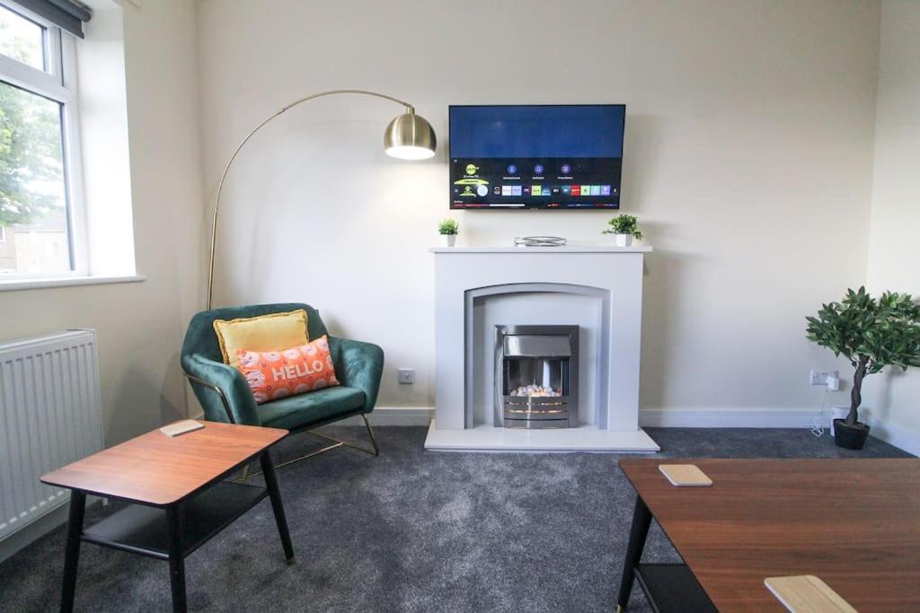 Modern 3 Bed, Contractors Welcome, Bradford Bradford  Exterior foto