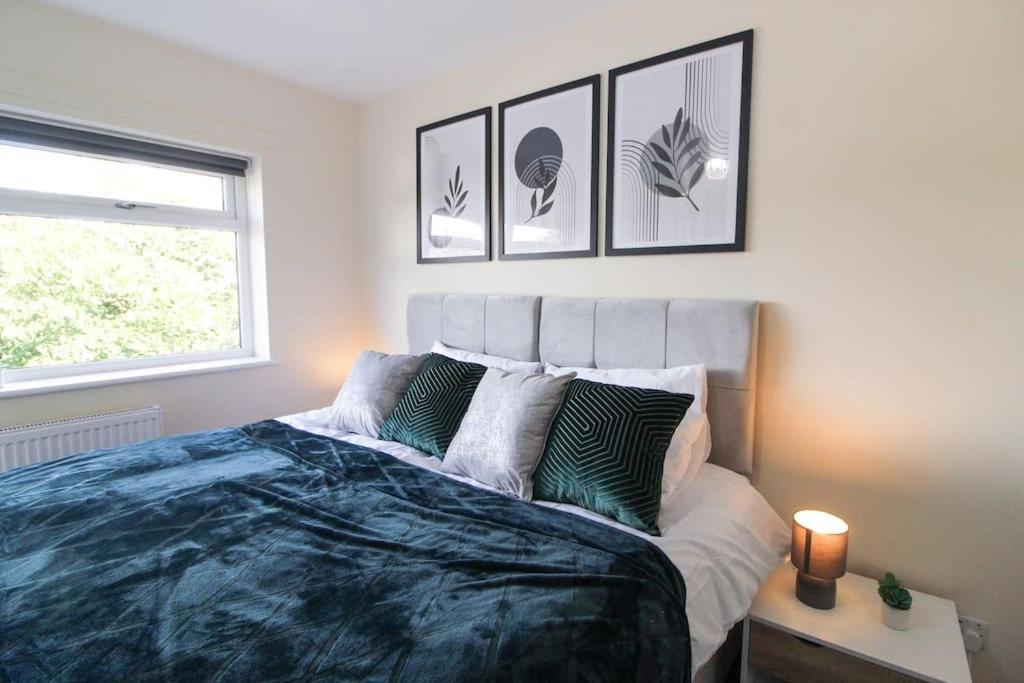 Modern 3 Bed, Contractors Welcome, Bradford Bradford  Exterior foto